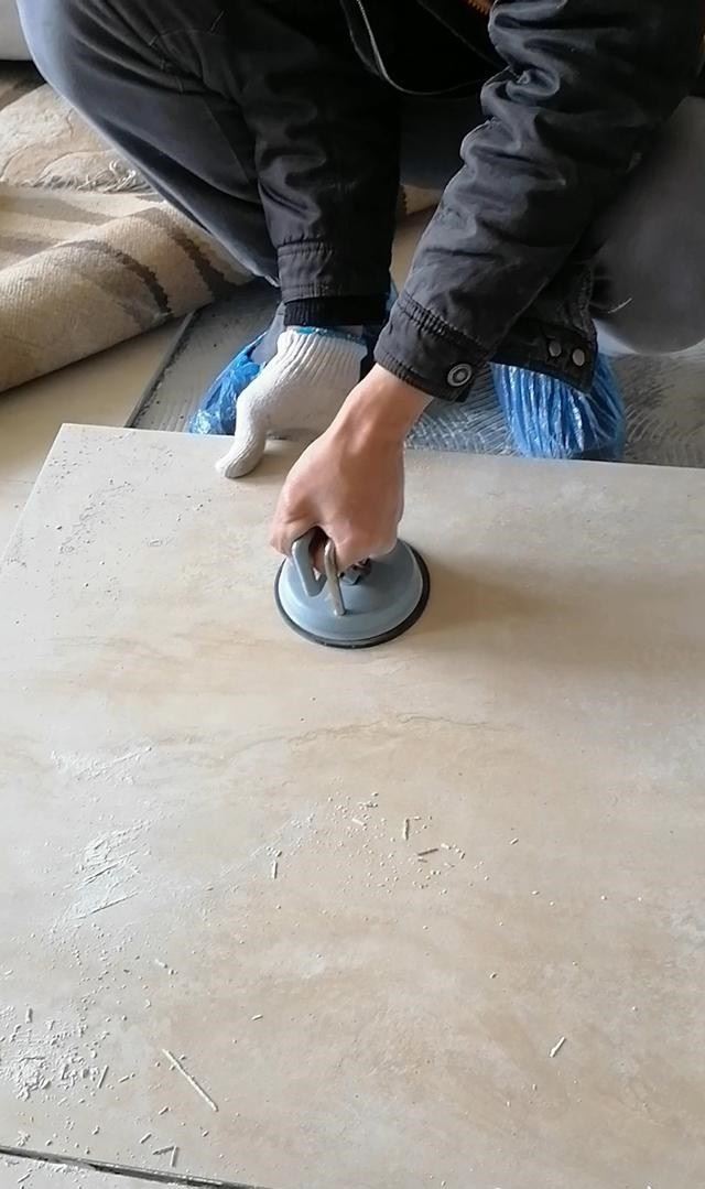 深圳瓷砖翘边鼓包修补 瓷砖空鼓灌注修补