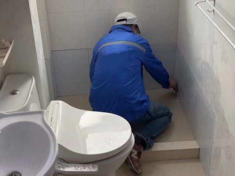 深圳雨虹防水公司电话-10年保修-房屋漏水维修对症下料