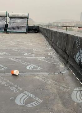 深圳地下室防水补漏 宝安厨房漏水维修 房顶渗水补漏