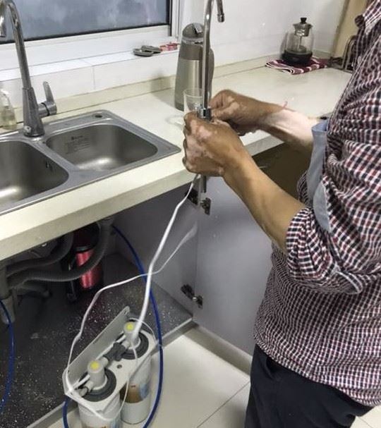深圳汉斯希尔净水器换滤芯价格咨询,厨房饮水机专业维修师傅