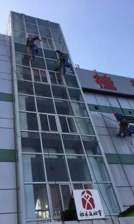 光明新区外墙玻璃窗清洗 外墙玻璃清洗 光明新区外墙清洗