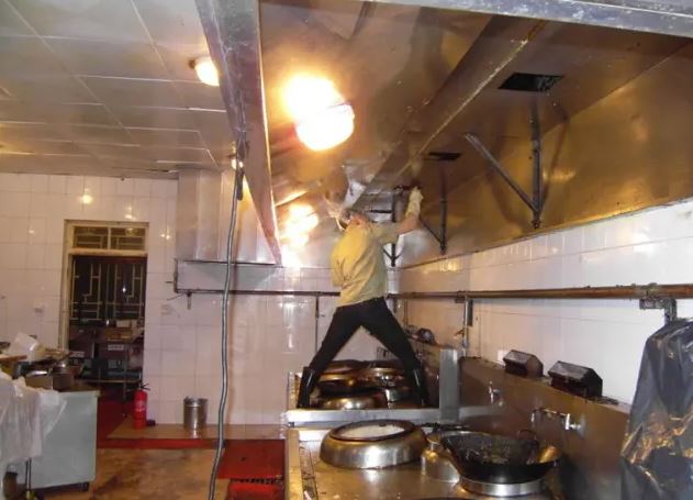 深圳坪山新区商用油烟机清洗