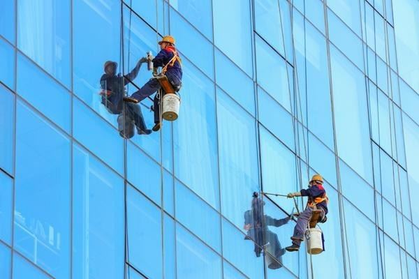 深圳光明新区专业上门高空清洗诚信服务
