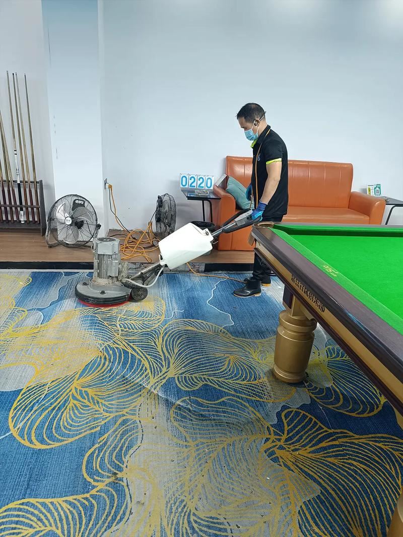 地毯清洗，地毯清洗公司，深圳地毯清洗，专业地毯清洗，羊毛地毯清洗