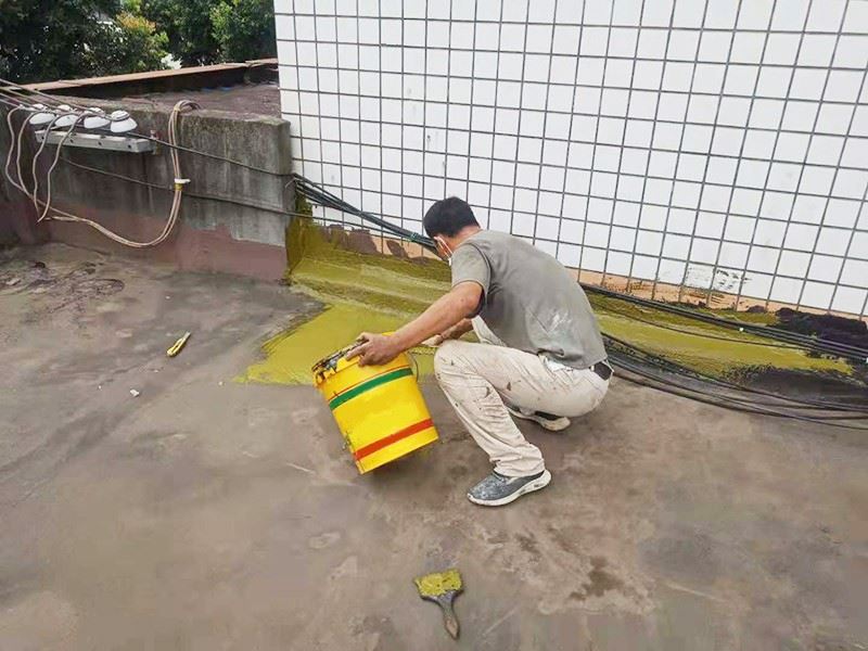 深圳罗湖阳台地漏补漏 厨房防水服务 楼顶渗水补漏