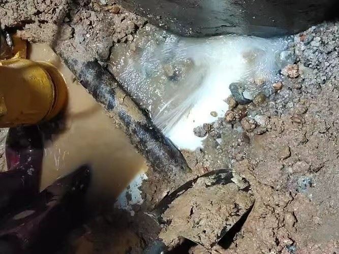 深圳阳台墙面防水 本地防水补漏不砸砖上门检测