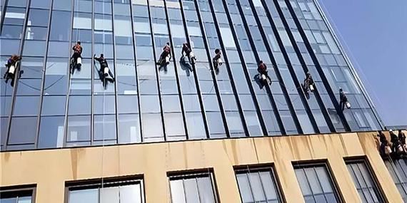 深圳外墙清洗怎么收费？本地正规公司怎么选