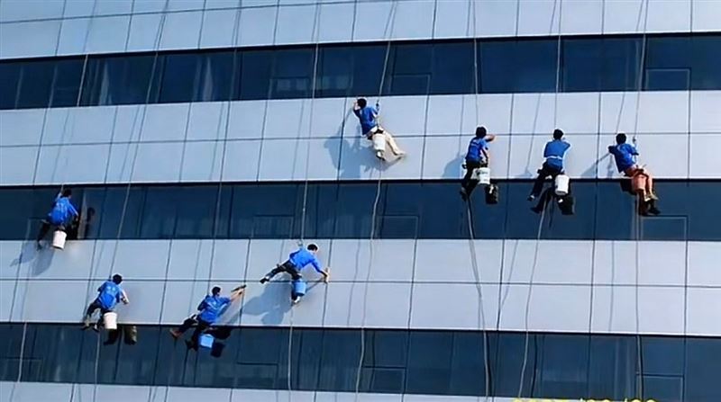  玻璃幕墙清洗，铝塑板清洗