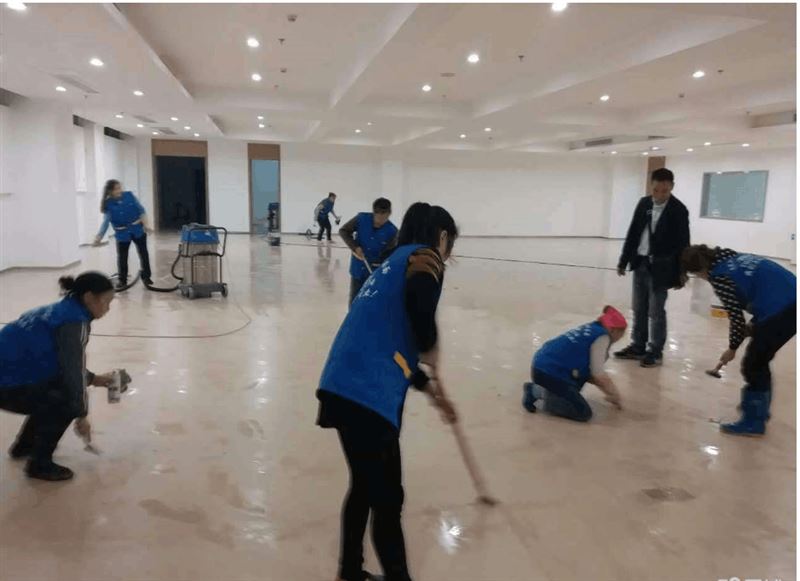 深圳清洁公司 玻璃清洗 地毯清洗 地板打蜡 商场开荒保洁