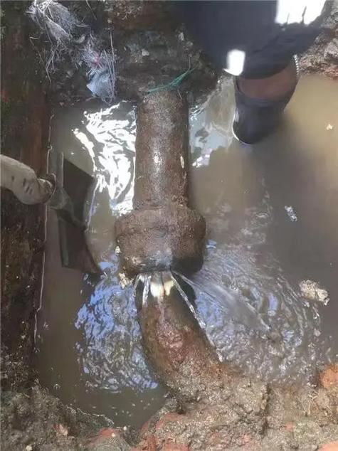 深圳漏水维修公司-深圳洗手间漏水维修-厕所漏水维修-免费勘察