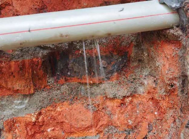 深圳正规防水公司 罗湖楼面防水补漏 客厅漏水 卧室漏水维修