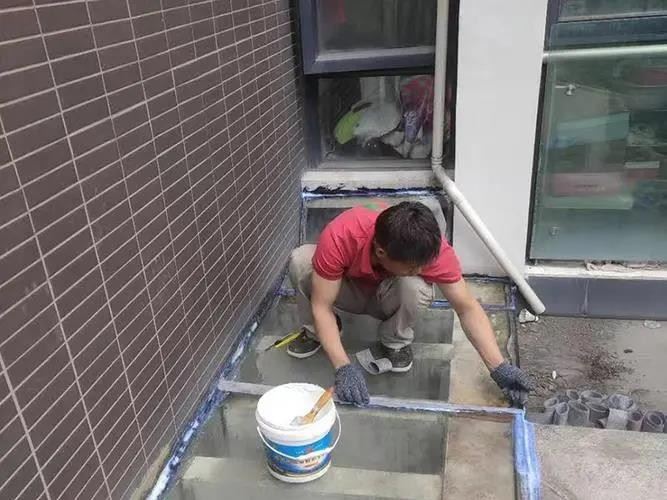 深圳屋顶外墙施工阳台墙面渗水上门维修 服务文明,价格优惠