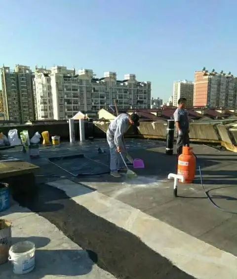 深圳厨房渗水补漏 外墙渗水维修 防水堵漏公司