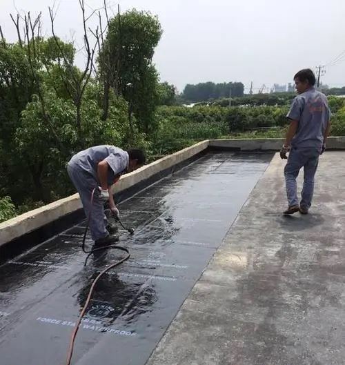 深圳飘窗渗水修补公司 外墙渗水维修 专业补漏公司