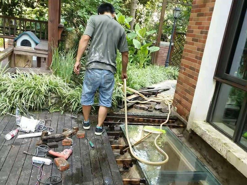 深圳宝安补漏公司电话 飘窗渗水修补公司