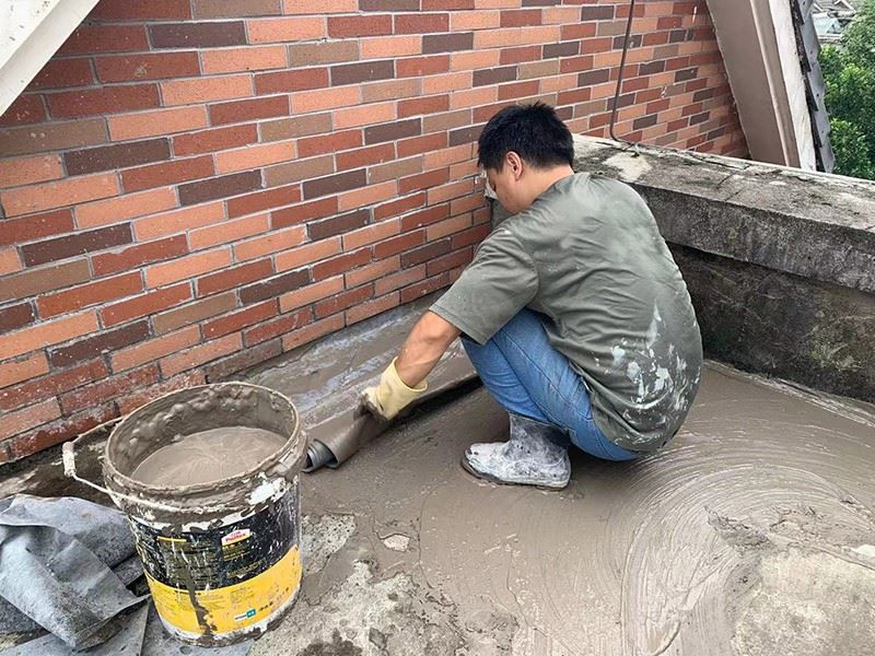 深圳龙岗屋面渗水补漏公司 飘窗渗水修补公司